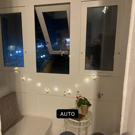 Apartmán 3 Bedroom Luxury With Garden And Church Views
